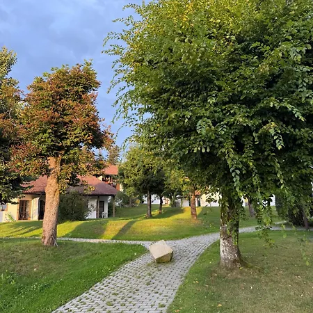 Dein Platz Am See-kamin, Wald & Garten Apartamento *